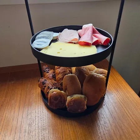 Bed & Breakfast Heerlijk Dromen In 't Maantje 3*